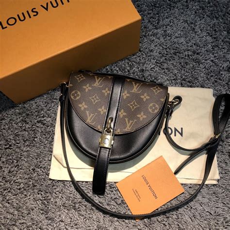 louis vuitton standorte deutschland|Louis Vuitton bauchtasche.